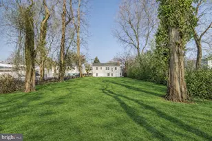 327 Howard Ave, Rockville, MD 20850 - Photo 4