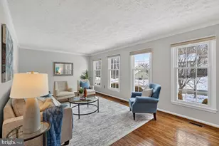 2703 Belle Crest Ln, Silver Spring, MD 20906 - Photo 2