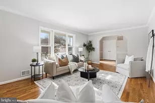 14740 Locustwood, Silver Spring, MD 20905 - Photo 8