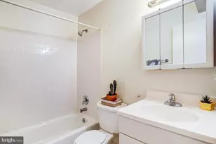 9930 Brookridge Ct, Gaithersburg, MD 20886 - Photo 38