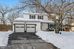 10133 Peanut Mill Dr, Gaithersburg, MD 20882 - Photo 2