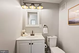 10133 Peanut Mill Dr, Gaithersburg, MD 20882 - Photo 24