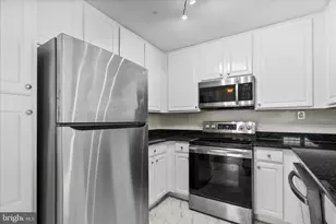 18512 Boysenberry Dr, Gaithersburg, MD 20879 - Photo 6