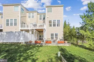 15723 Quince Trace Terrace, Gaithersburg, MD 20878 - Photo 2