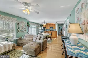 9743 Winery Ct, Gaithersburg, MD 20879 - Photo 4