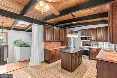 900 Azalea Drive, Rockville, MD 20850 - Photo 2