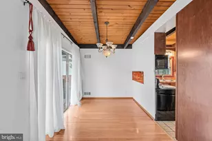 900 Azalea Dr, Rockville, MD 20850 - Photo 12