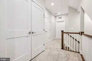 10340 Grosvenor Pl, North Bethesda, MD 20852 - Photo 18