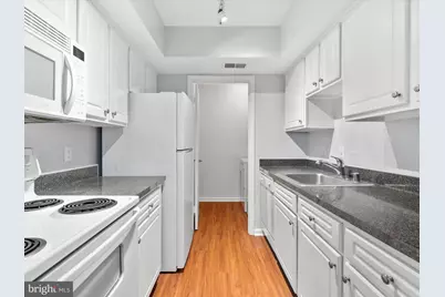 18334 Streamside Drive #101, Gaithersburg, MD 20879 - Photo 10