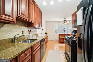 18637 Calypso Pl, Gaithersburg, MD 20879 - Photo 4