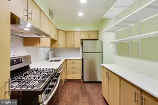 7420 Lakeview Dr, Bethesda, MD 20817 - Photo 10