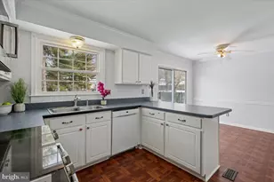 7413 Tupelo Dr, Rockville, MD 20855 - Photo 12