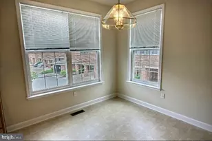 903 Crestfield Dr, Rockville, MD 20850 - Photo 14