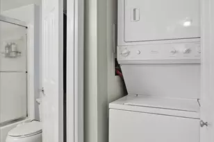 10101 Grosvenor Pl, Rockville, MD 20852 - Photo 20