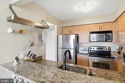 10101 Grosvenor Place #1104, Rockville, MD 20852 - Photo 14