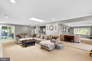 14028 Breeze Hill Ln, Silver Spring, MD 20906 - Photo 6