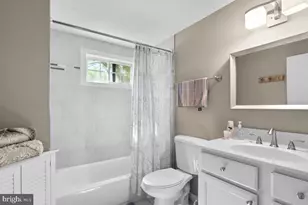 14028 Breeze Hill Ln, Silver Spring, MD 20906 - Photo 14