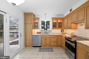 1618 Martha Terrace, Rockville, MD 20852 - Photo 4