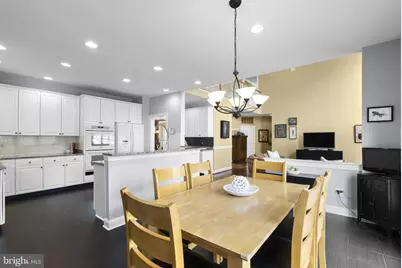 10217 Lakestone Place, Rockville, MD 20850 - Photo 16