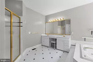 10217 Lakestone Pl, Rockville, MD 20850 - Photo 30