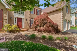 10217 Lakestone Pl, Rockville, MD 20850 - Photo 2