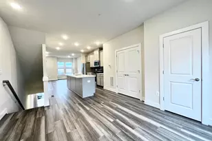 21 Morrison Dr, Gaithersburg, MD 20878 - Photo 4