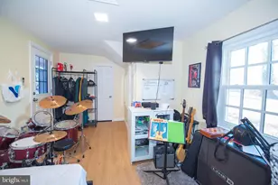 101 Brookes Ave, Gaithersburg, MD 20877 - Photo 20