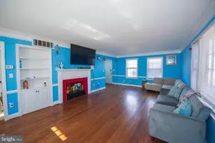 101 Brookes Ave, Gaithersburg, MD 20877 - Photo 2