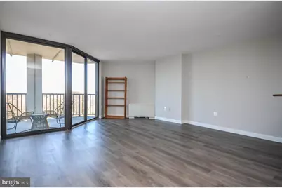 4242 East West Highway #911, Chevy Chase, MD 20815 - Photo 2