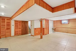 1004 Debeck Dr, Rockville, MD 20851 - Photo 28