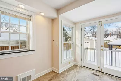 1004 Debeck Drive, Rockville, MD 20851 - Photo 14