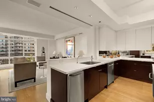 5630 Wisconsin Ave, Chevy Chase, MD 20815 - Photo 12