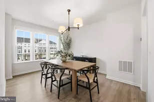 10237 Travilah Grove Cir, Rockville, MD 20850 - Photo 12