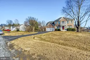 22801 Timber Creek Ln, Clarksburg, MD 20871 - Photo 4