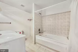 22801 Timber Creek Ln, Clarksburg, MD 20871 - Photo 30