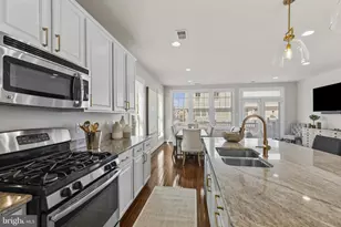 241 Goodall St, Gaithersburg, MD 20878 - Photo 10