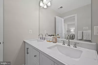 241 Goodall Street, Gaithersburg, MD 20878 - Photo 28