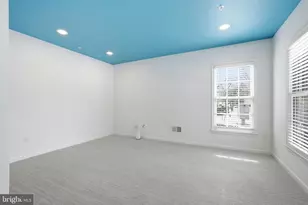 302 Fallsgrove Dr, Rockville, MD 20850 - Photo 6