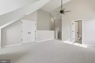 302 Fallsgrove Dr, Rockville, MD 20850 - Photo 34