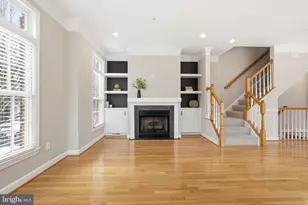 302 Fallsgrove Dr, Rockville, MD 20850 - Photo 18