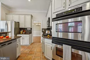 304 Summer Garden Way, Rockville, MD 20850 - Photo 22