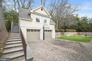 6801 Newbold Dr, Bethesda, MD 20817 - Photo 66
