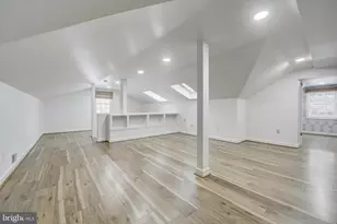 12705 Watertown Ct, Potomac, MD 20854 - Photo 36