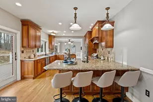 16001 Amina Dr, Burtonsville, MD 20866 - Photo 20