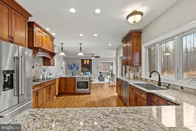 16001 Amina Drive, Burtonsville, MD 20866 - Photo 22