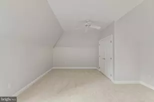 16001 Amina Dr, Burtonsville, MD 20866 - Photo 52