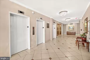 10201 Grosvenor Pl, Rockville, MD 20852 - Photo 26