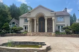 5301 Goldsboro Rd, Bethesda, MD 20817 - Photo 1