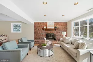 7511 Shadywood Rd, Bethesda, MD 20817 - Photo 4