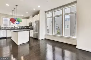 8060 Red Hook St, Rockville, MD 20855 - Photo 4